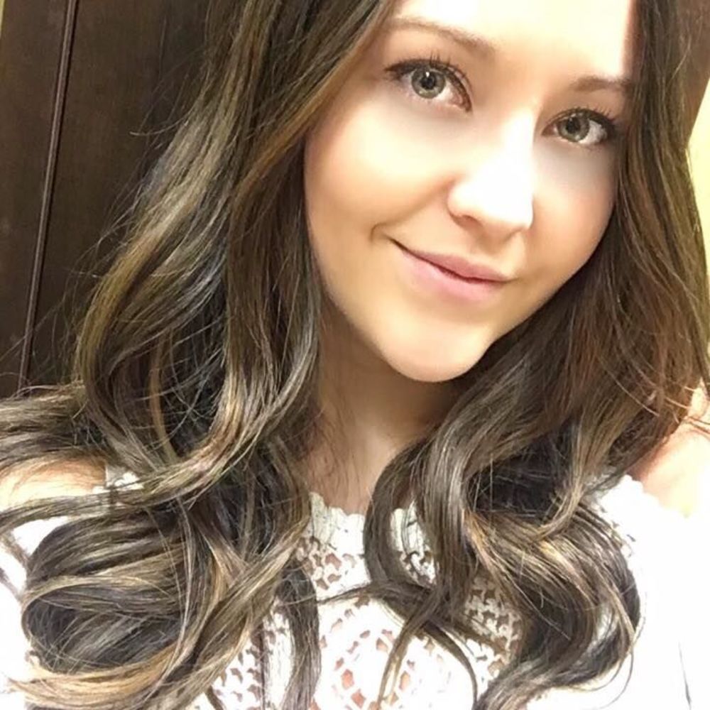 Meet your Posher, Ashley